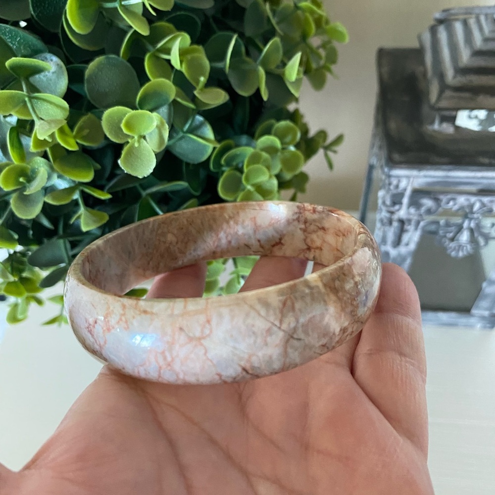Vintage Mexican Opaque Natural Marble Stone White pink Line Slip Bangle Bracelet